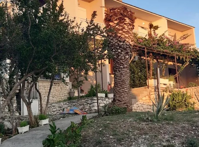 Neda דירה פודאצה