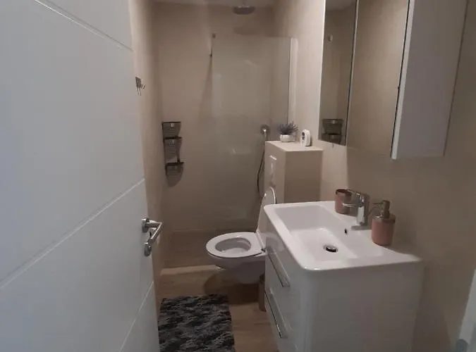 Apartman Neda Podaca